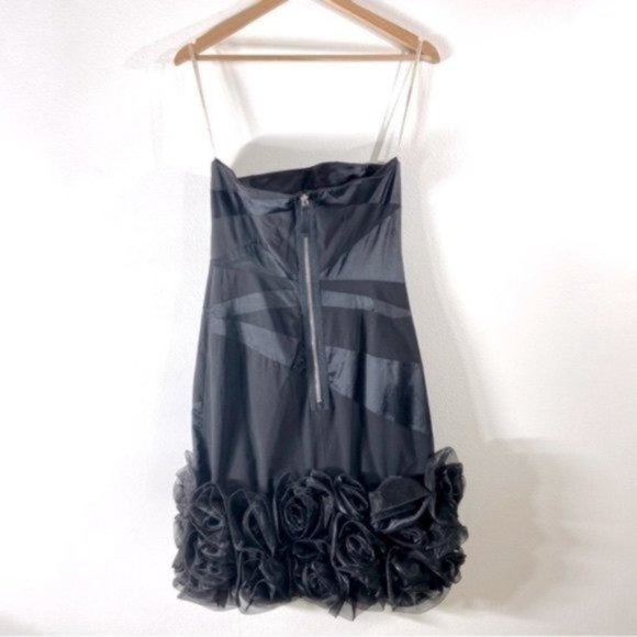 Karen Millen Strapless Black Rose Silk Cocktail Dress. Size 6 - Picture 2 of 11